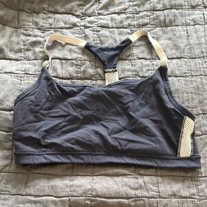 Athleta Sports Bra Size Large
